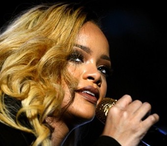 rihannadan-sevenlerine-yeni-albumle-ilgili-guzel-haber-52cc26453afa2